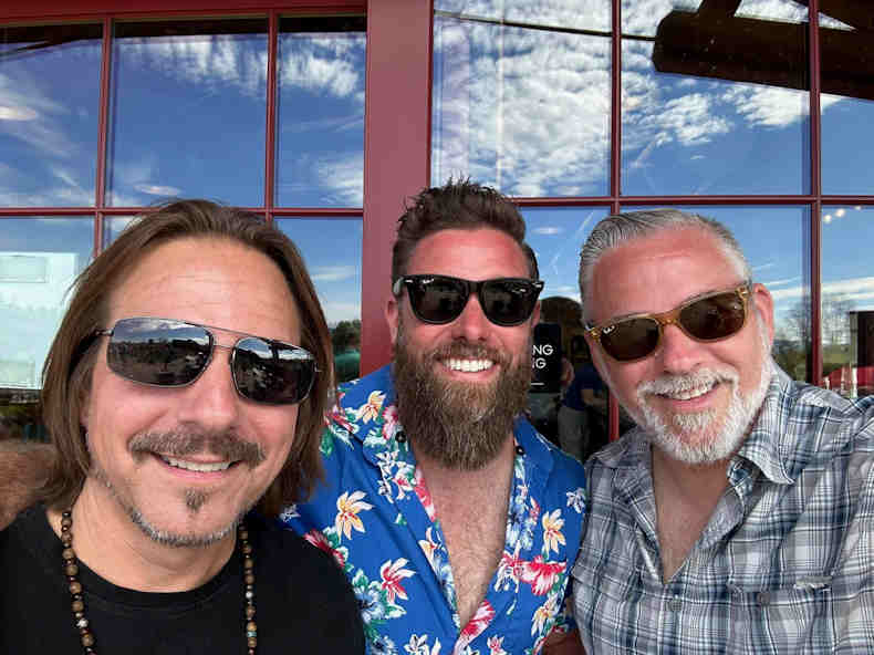 Dan Brother Trio – Salon Stage
